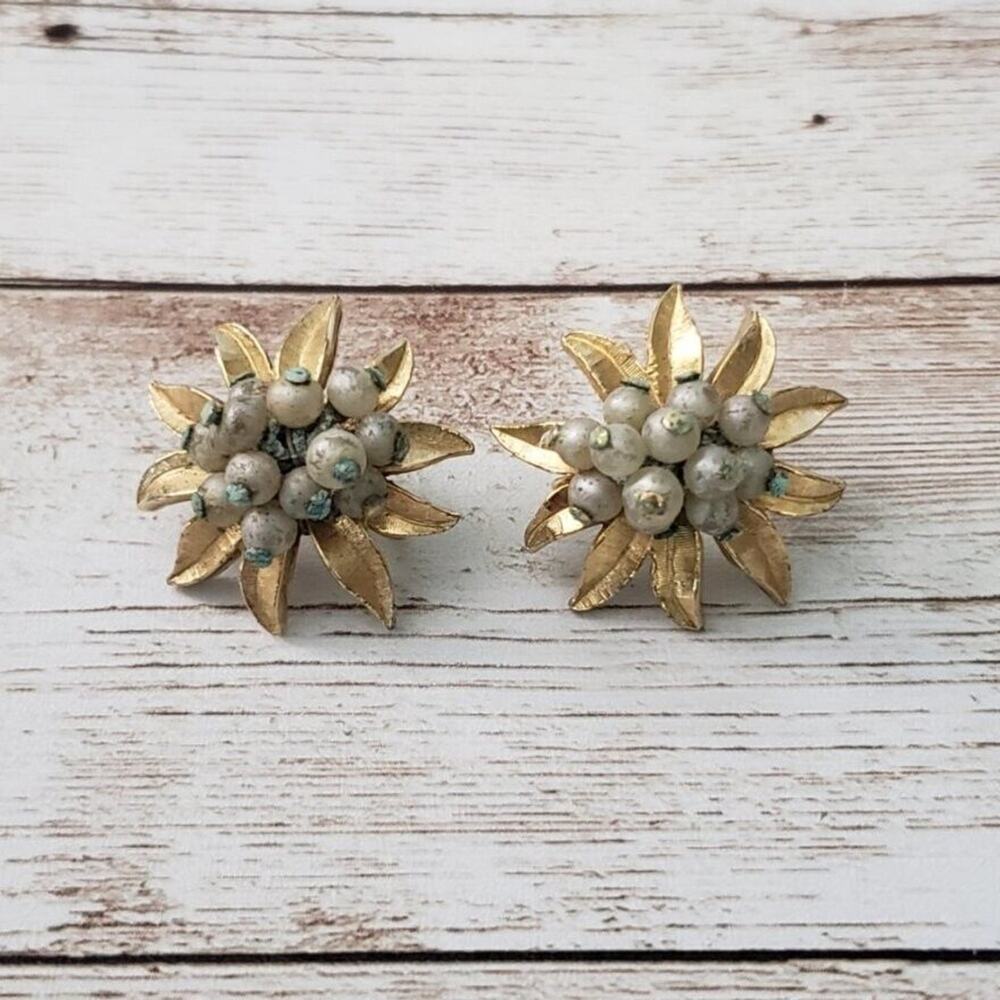 Vintage Florenza Clip On Earrings - Gold Tone